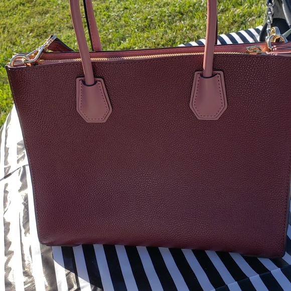 Michael kors Bag and Wallet - Picture 3 of 6